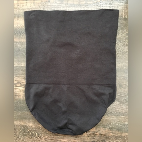 Maidenform - Picture 2 of 3